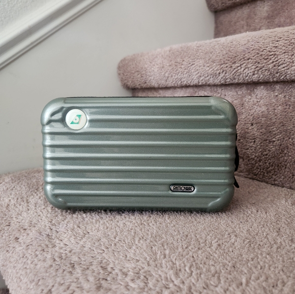 SET OF 2 Rimowa X EVA Air Amenity Cases - Picture 2 of 8
